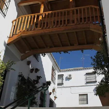 Hostel Ruta Del Califato